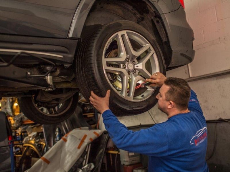 Why Customer Service Matters When Choosing an Auto Repair Shop?